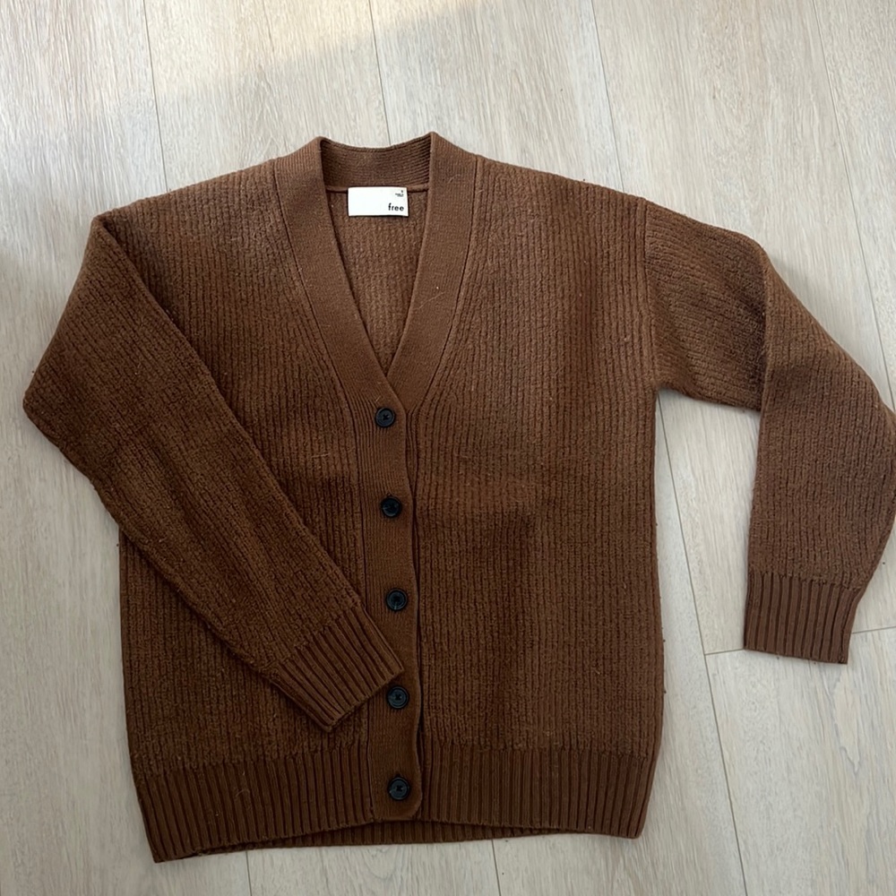 Aritzia cardigan